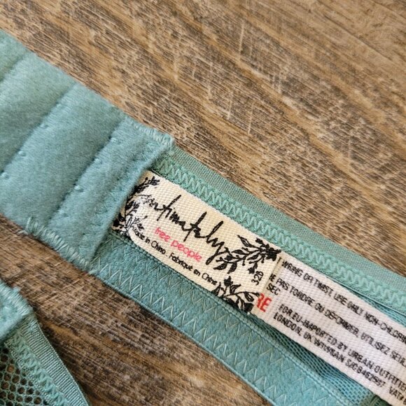 FREE PEOPLE | Intimately Lace Bralette Balconette Bra | Sz. 32B - Picture 4 of 5